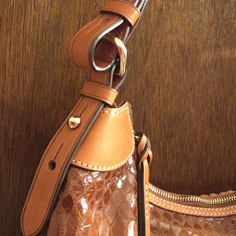 Dooney & Bourke snakeskin leather shoulder bag EUC - Picture 4 of 7